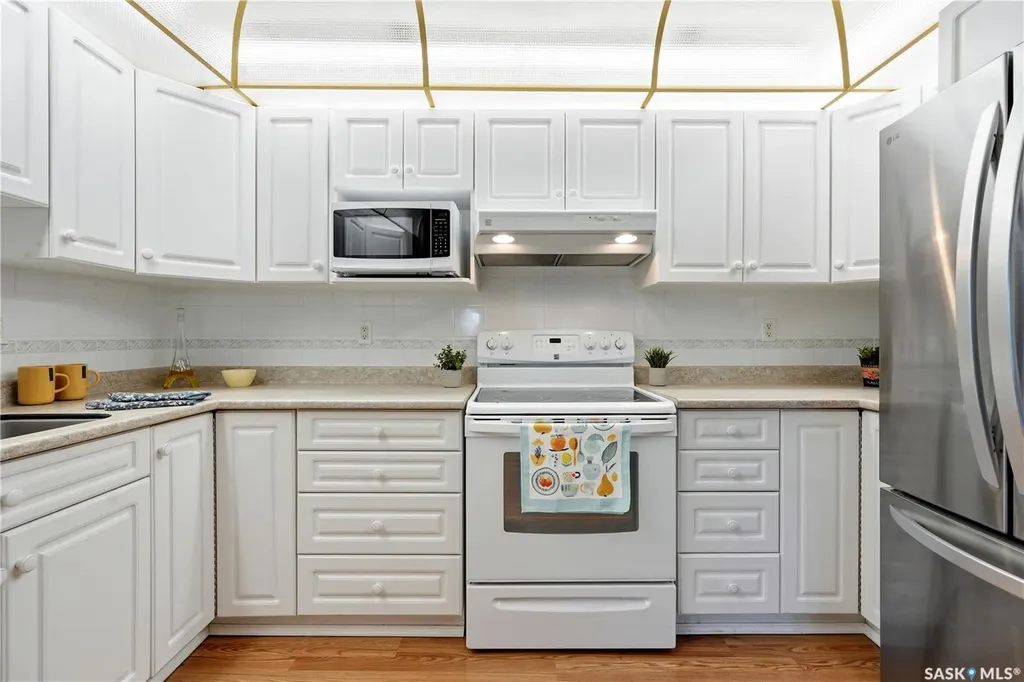 325 Keevil Crescent Saskatoon SK S7N 4R8
