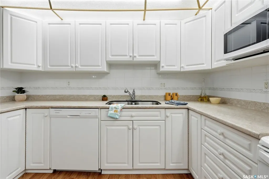 325 Keevil Crescent Saskatoon SK S7N 4R8
