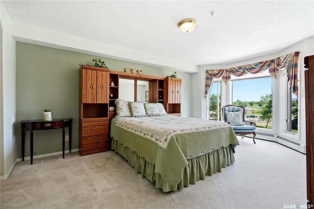 325 Keevil Crescent Saskatoon SK S7N 4R8