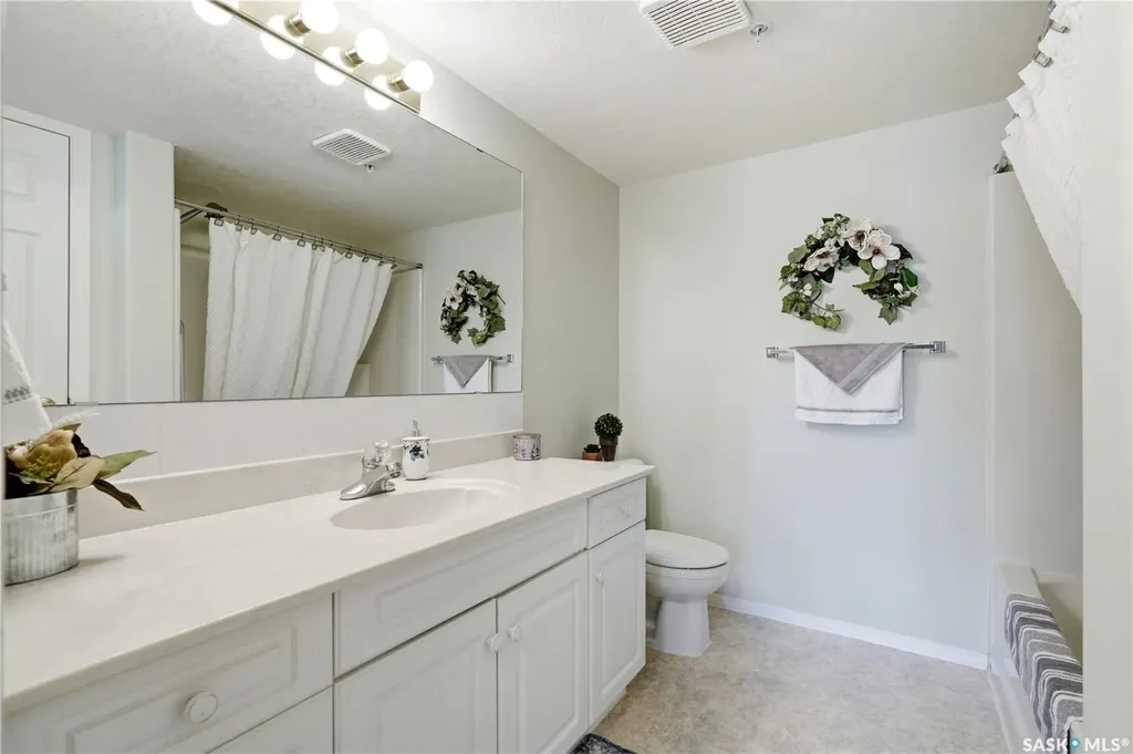 325 Keevil Crescent Saskatoon SK S7N 4R8