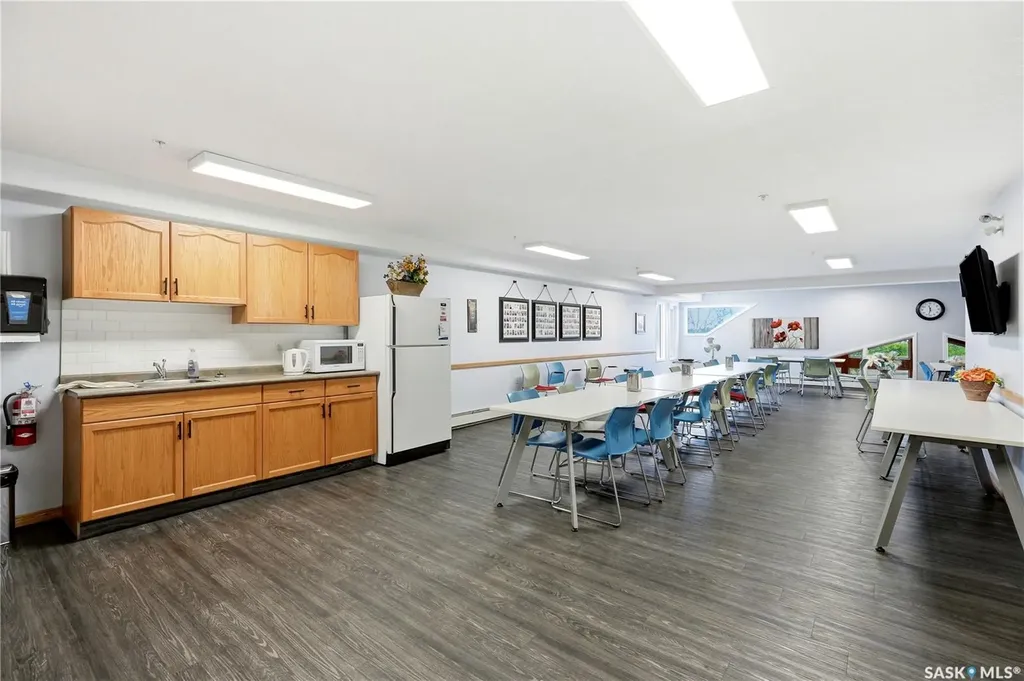 325 Keevil Crescent Saskatoon SK S7N 4R8