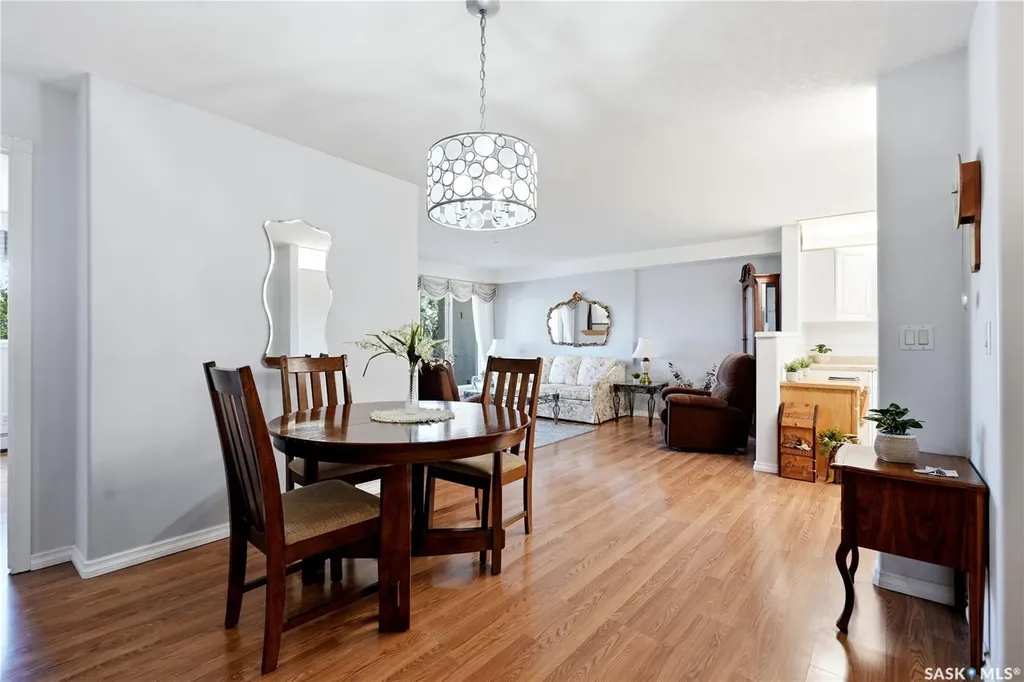 325 Keevil Crescent Saskatoon SK S7N 4R8