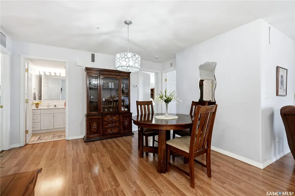 325 Keevil Crescent Saskatoon SK S7N 4R8