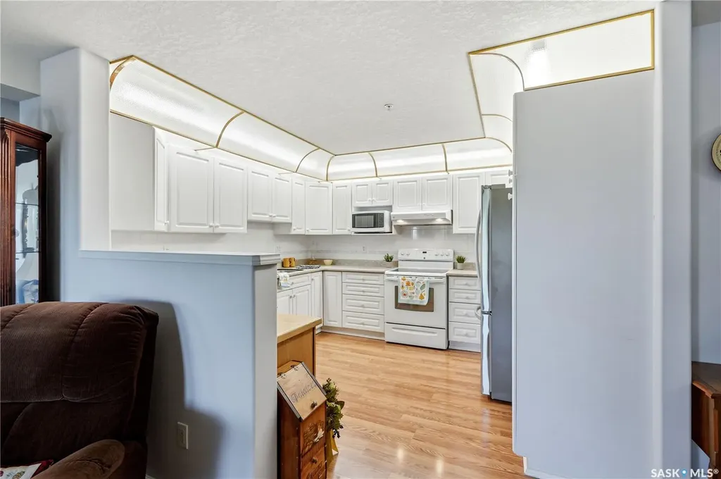 325 Keevil Crescent Saskatoon SK S7N 4R8