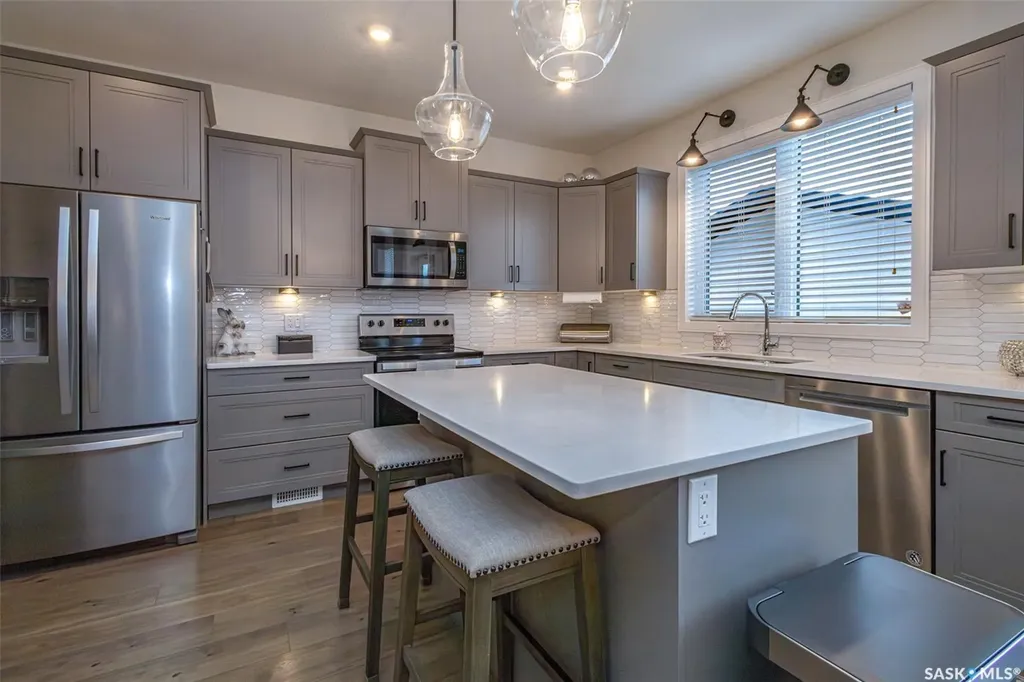 1348 Parr Hill Drive Martensville SK S0K 2T1