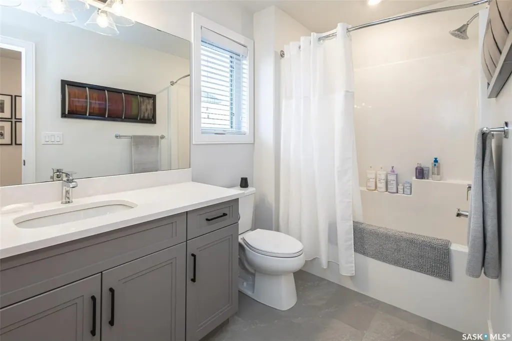 1348 Parr Hill Drive Martensville SK S0K 2T1