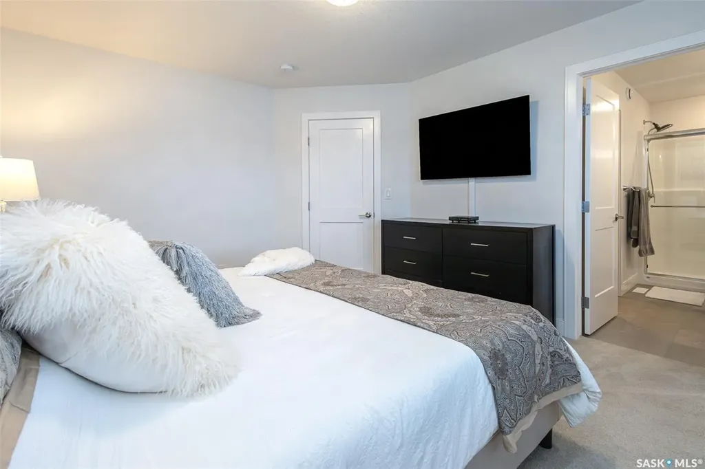 1348 Parr Hill Drive Martensville SK S0K 2T1