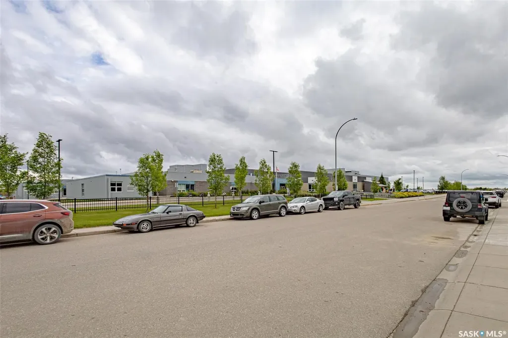 1348 Parr Hill Drive Martensville SK S0K 2T1