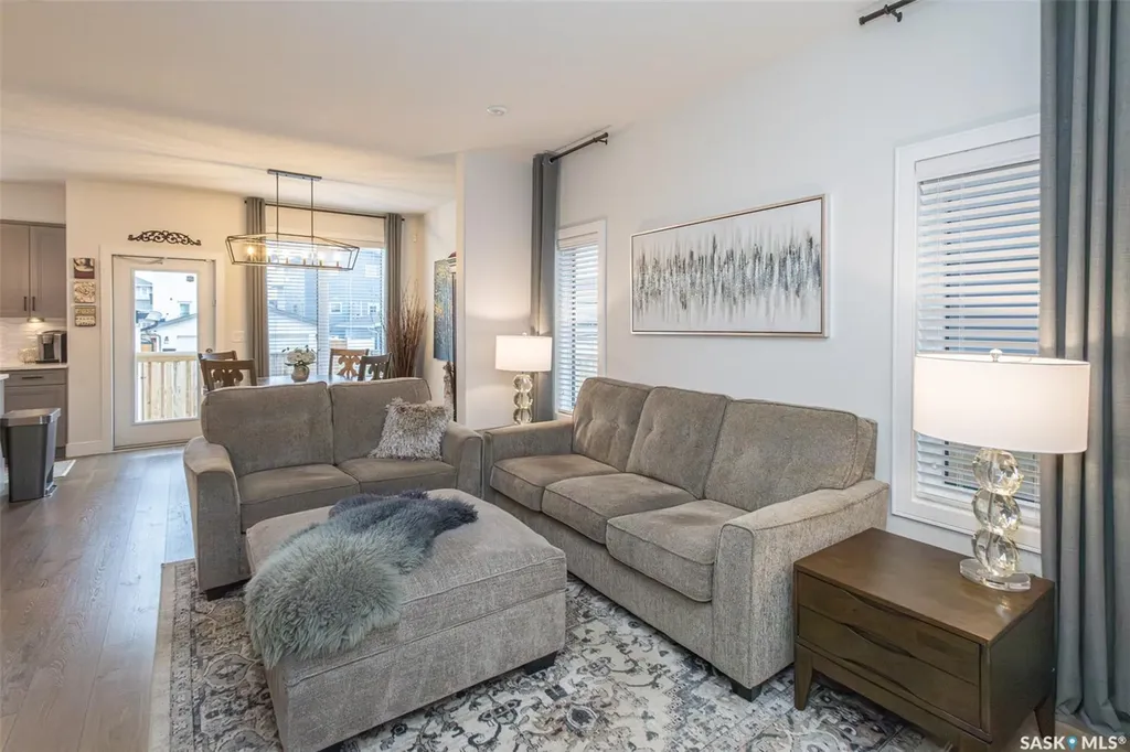 1348 Parr Hill Drive Martensville SK S0K 2T1
