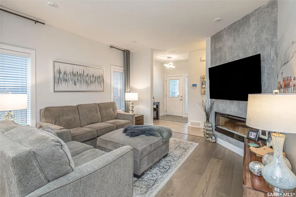 1348 Parr Hill Drive Martensville SK S0K 2T1