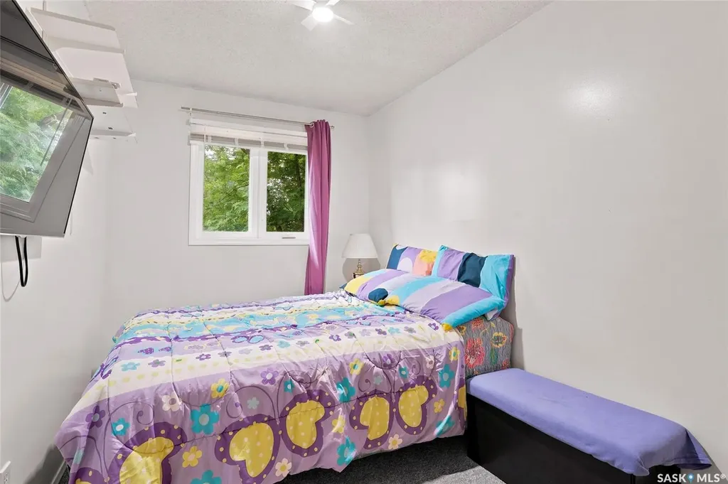 242 Haviland Crescent Saskatoon SK S7L 5A7