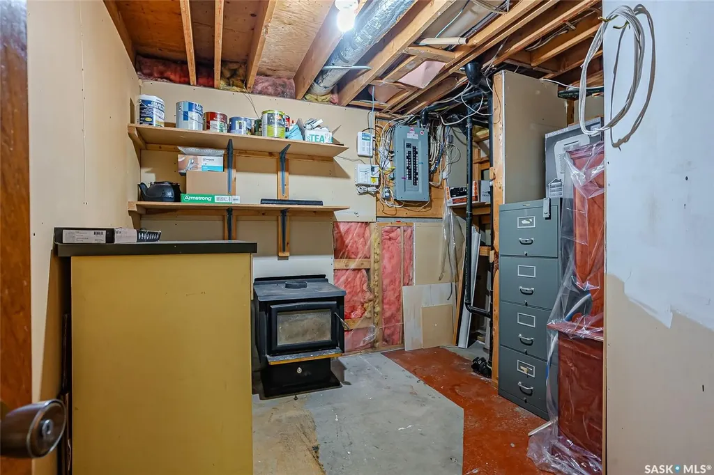 242 Haviland Crescent Saskatoon SK S7L 5A7