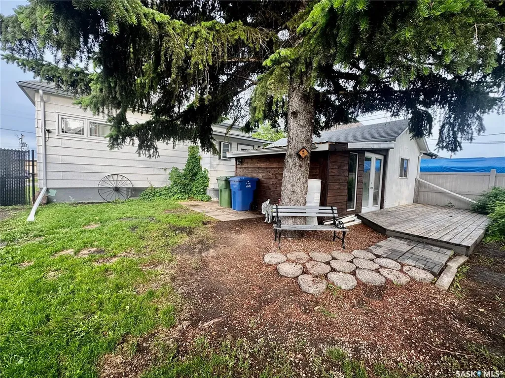 360 Fourth Avenue N Yorkton SK S3N 1B6