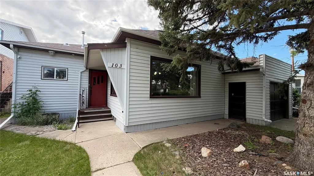 103 Walsh Street Maple Creek SK S0N 1N0