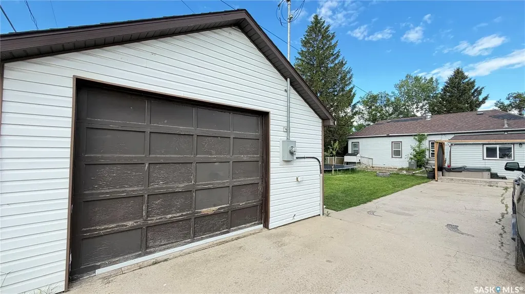 103 Walsh Street Maple Creek SK S0N 1N0