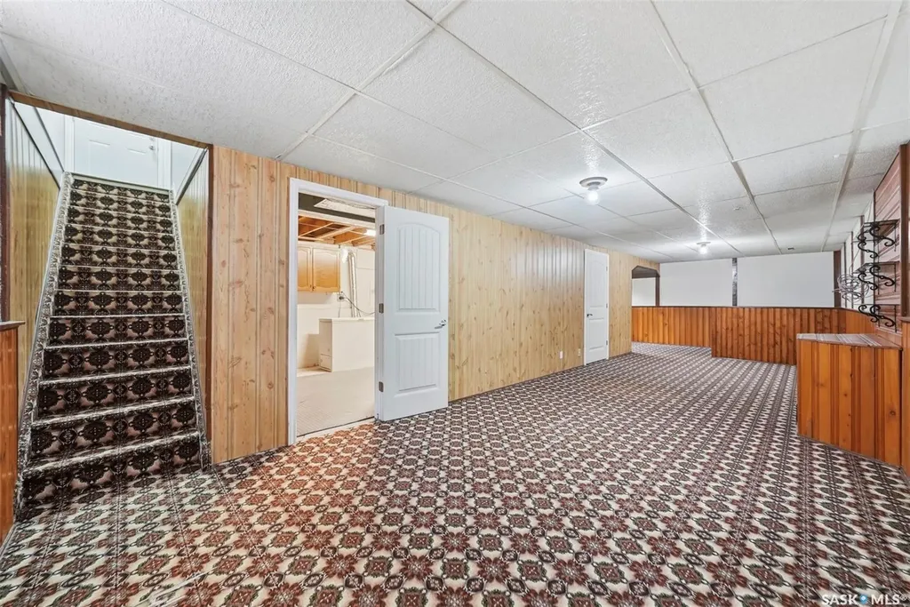 106 Sclandens Place Saskatoon SK S7M 4C4