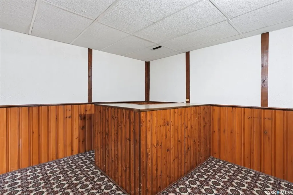 106 Sclandens Place Saskatoon SK S7M 4C4
