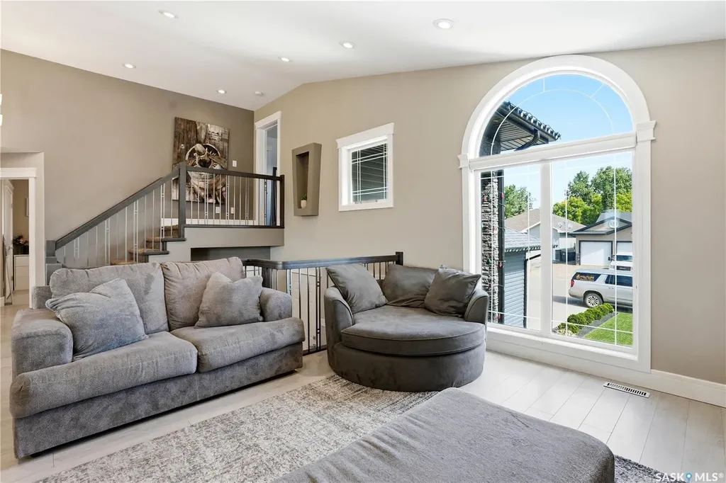 212 Glenwood Terrace Martensville SK S0K 0A2