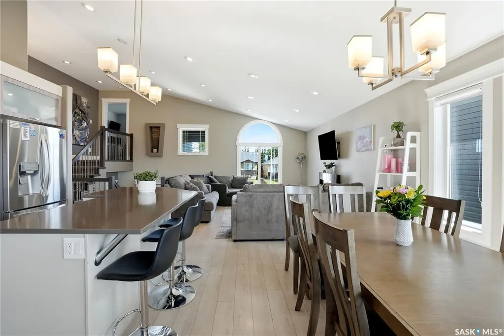 212 Glenwood Terrace Martensville SK S0K 0A2