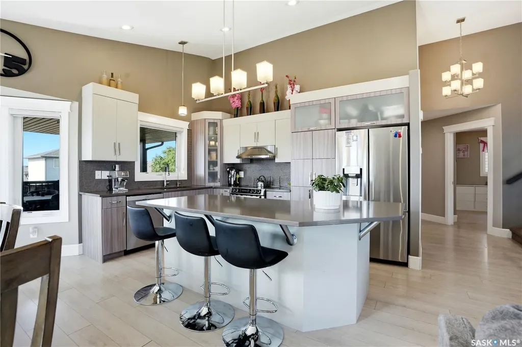 212 Glenwood Terrace Martensville SK S0K 0A2