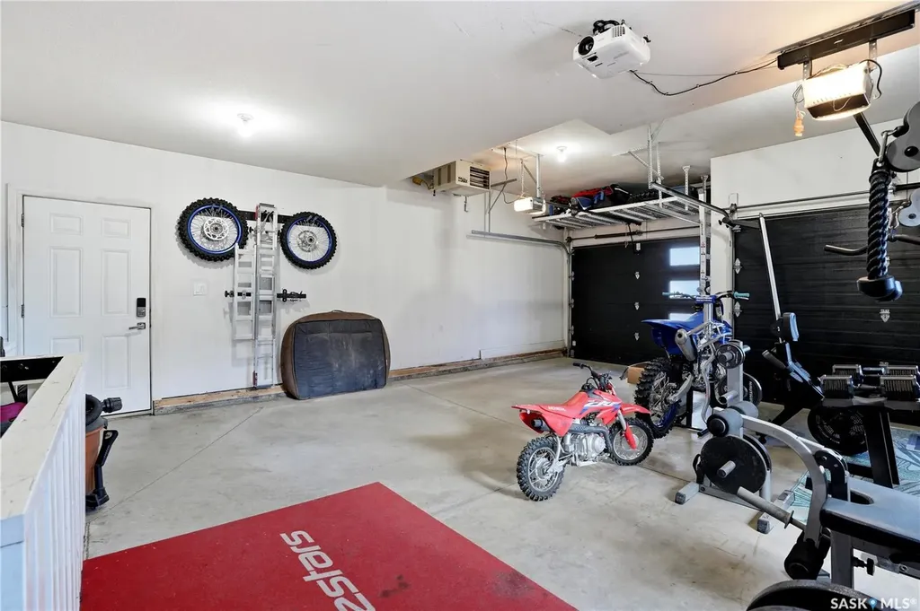 212 Glenwood Terrace Martensville SK S0K 0A2