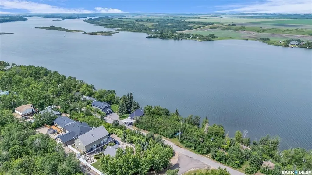 413 Byng Avenue Wakaw Lake SK S0K 4P0