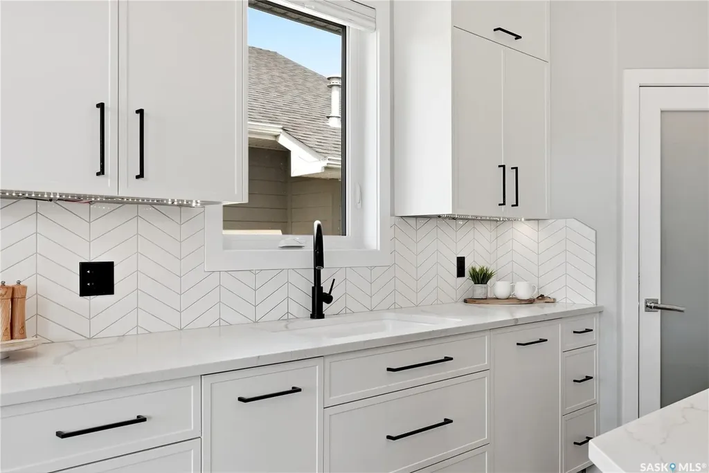 130 Sinclair Crescent Saskatoon SK S7V 0A4
