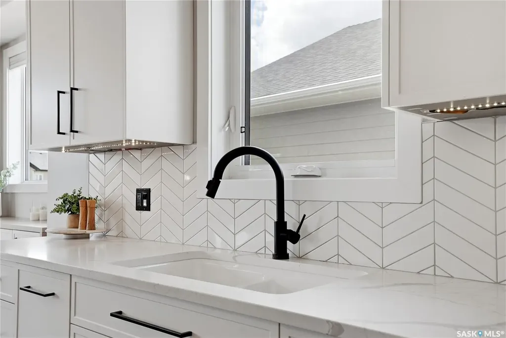 130 Sinclair Crescent Saskatoon SK S7V 0A4