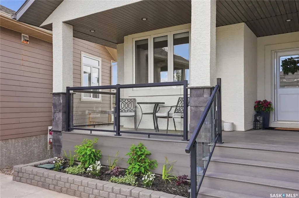 130 Sinclair Crescent Saskatoon SK S7V 0A4