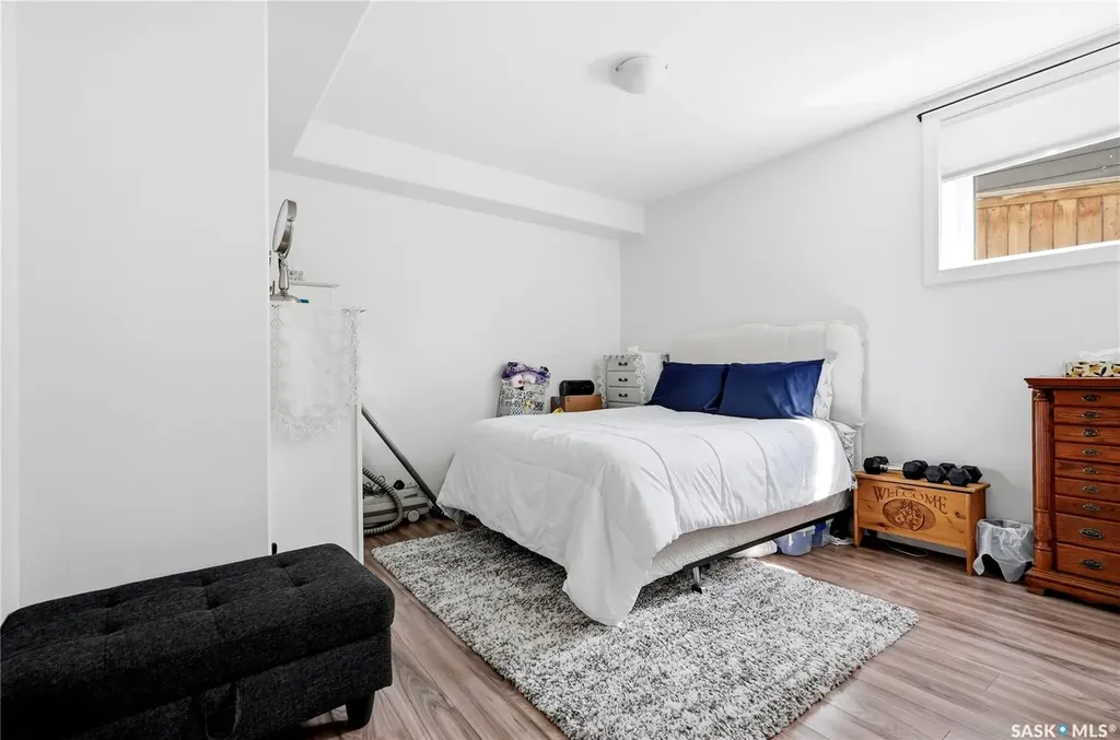 130 Sinclair Crescent Saskatoon SK S7V 0A4