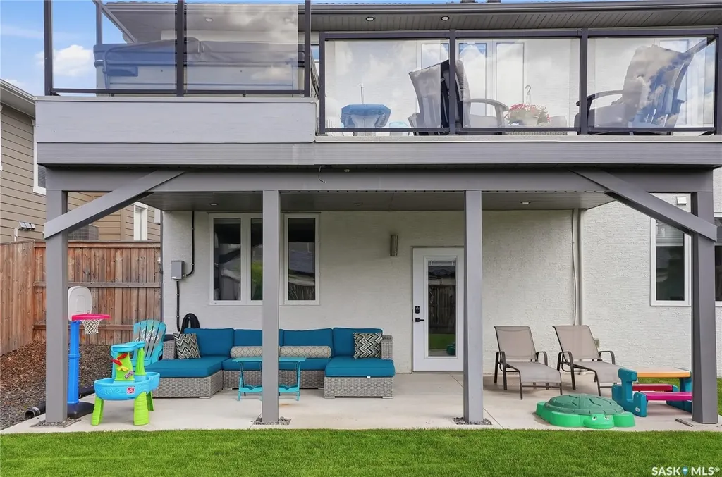 130 Sinclair Crescent Saskatoon SK S7V 0A4