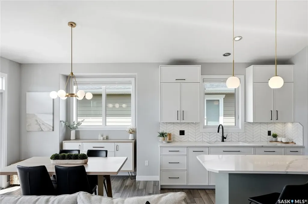 130 Sinclair Crescent Saskatoon SK S7V 0A4