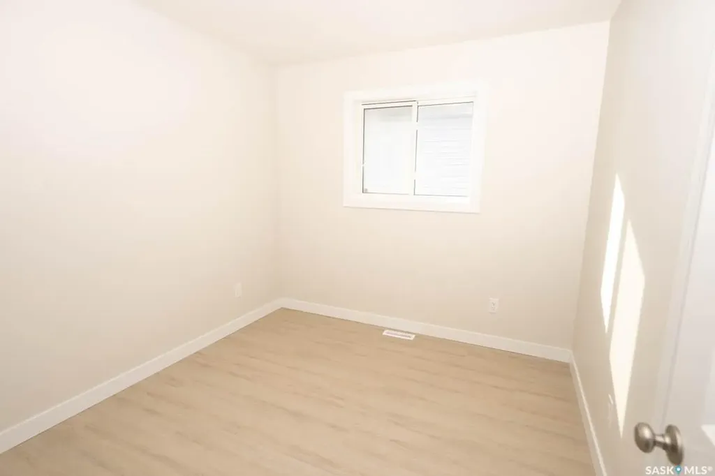 614 Yuel Crescent Saskatoon SK S7W 1N5