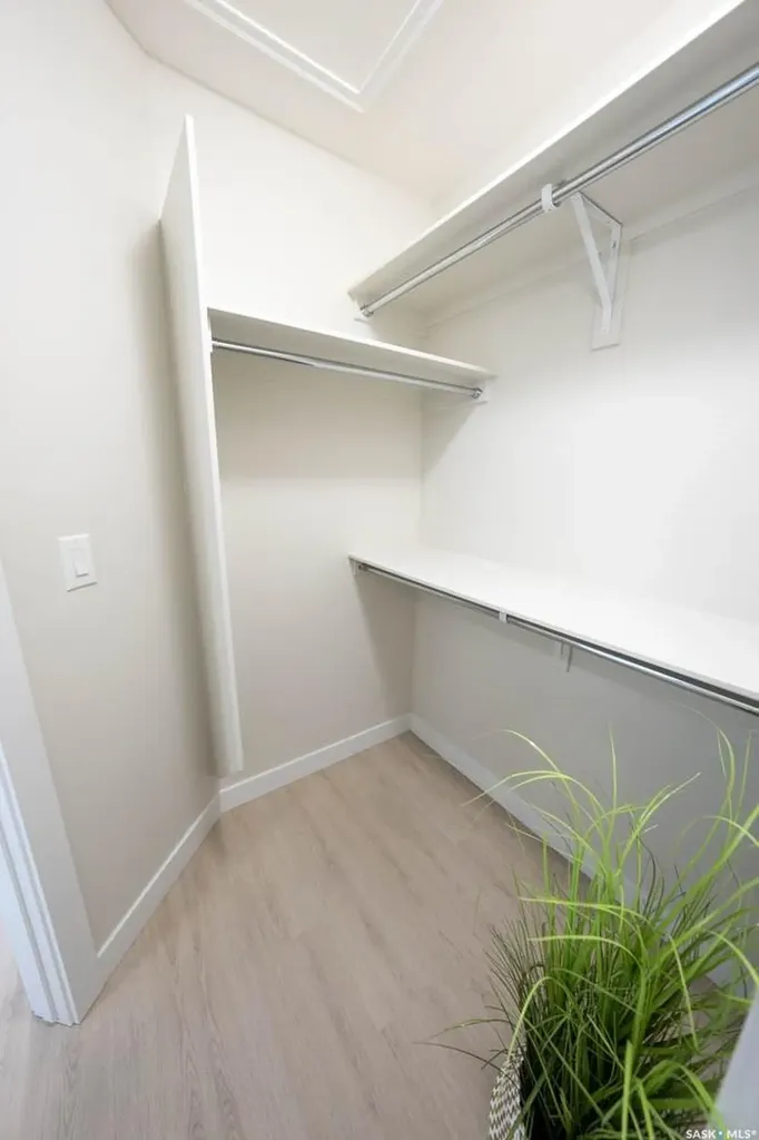 614 Yuel Crescent Saskatoon SK S7W 1N5