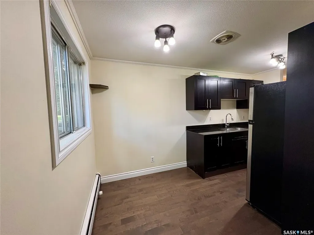 920 9th Street E Saskatoon SK S7H 0N1