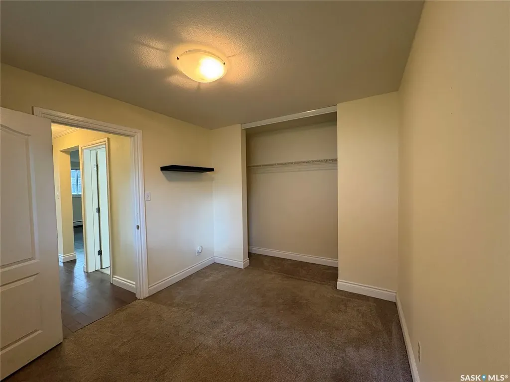 920 9th Street E Saskatoon SK S7H 0N1
