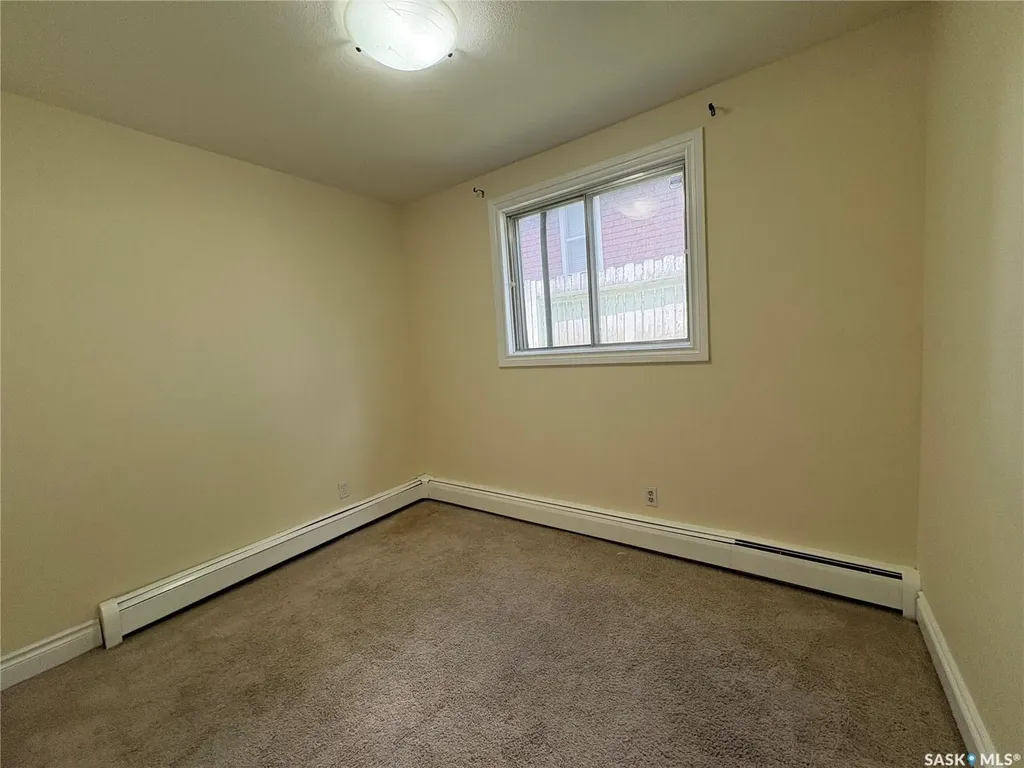 920 9th Street E Saskatoon SK S7H 0N1