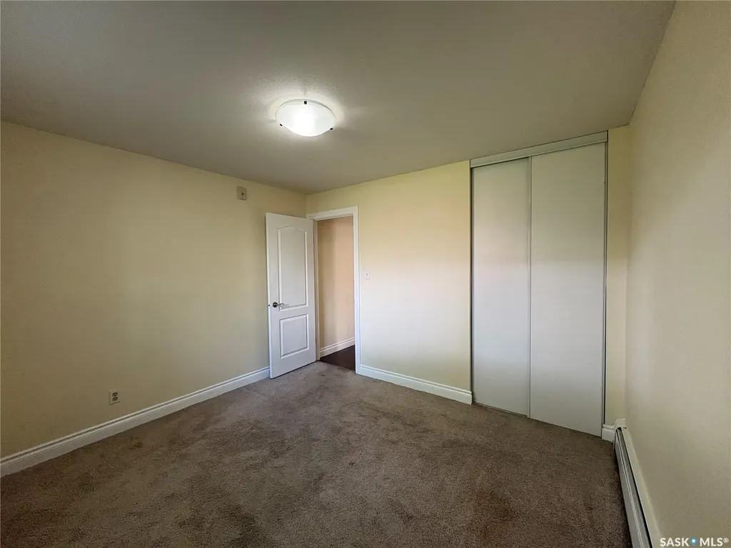 920 9th Street E Saskatoon SK S7H 0N1