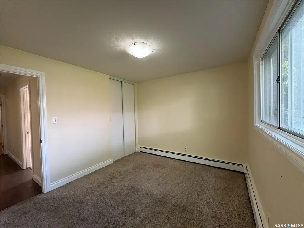 920 9th Street E Saskatoon SK S7H 0N1