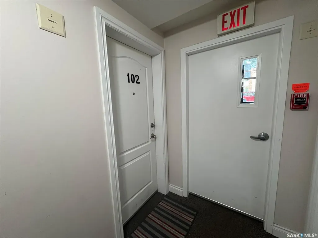 920 9th Street E Saskatoon SK S7H 0N1