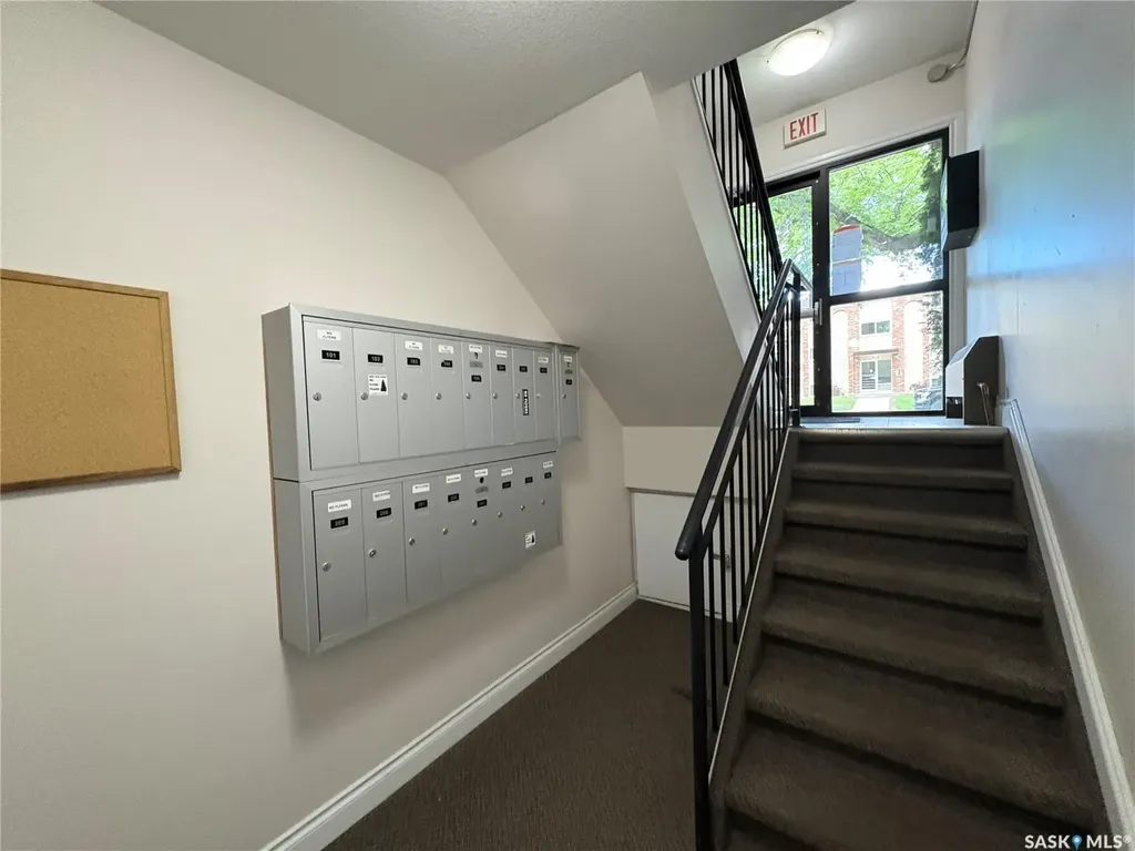 920 9th Street E Saskatoon SK S7H 0N1