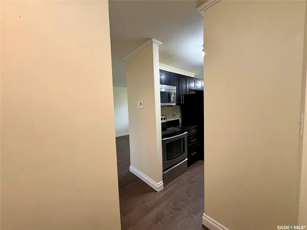 920 9th Street E Saskatoon SK S7H 0N1