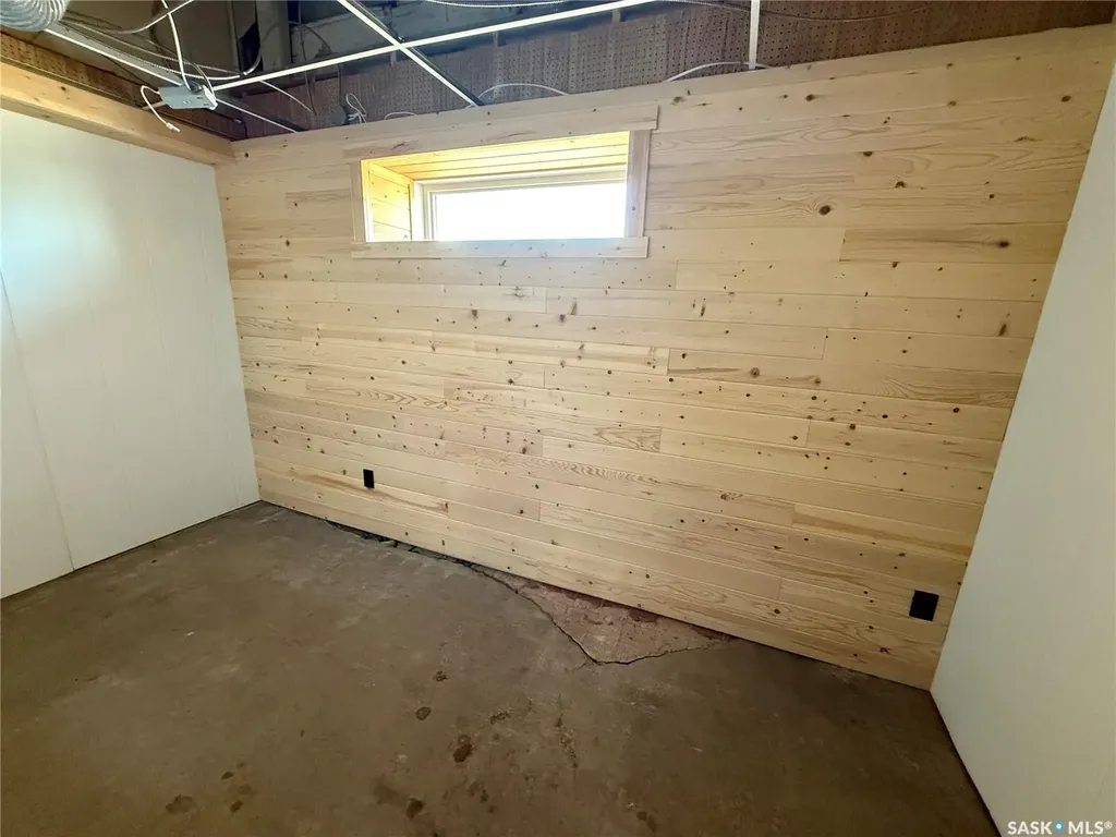 300 Railway Avenue E North Battleford SK S9A 3C8