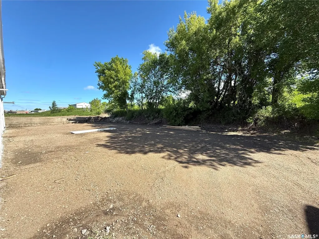 300 Railway Avenue E North Battleford SK S9A 3C8