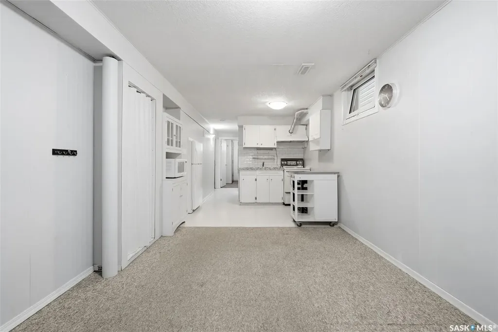 2172 Reynolds Street Regina SK S4N 3N1