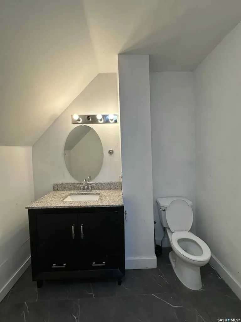 2109 20th Street Saskatoon SK S7M 1A7
