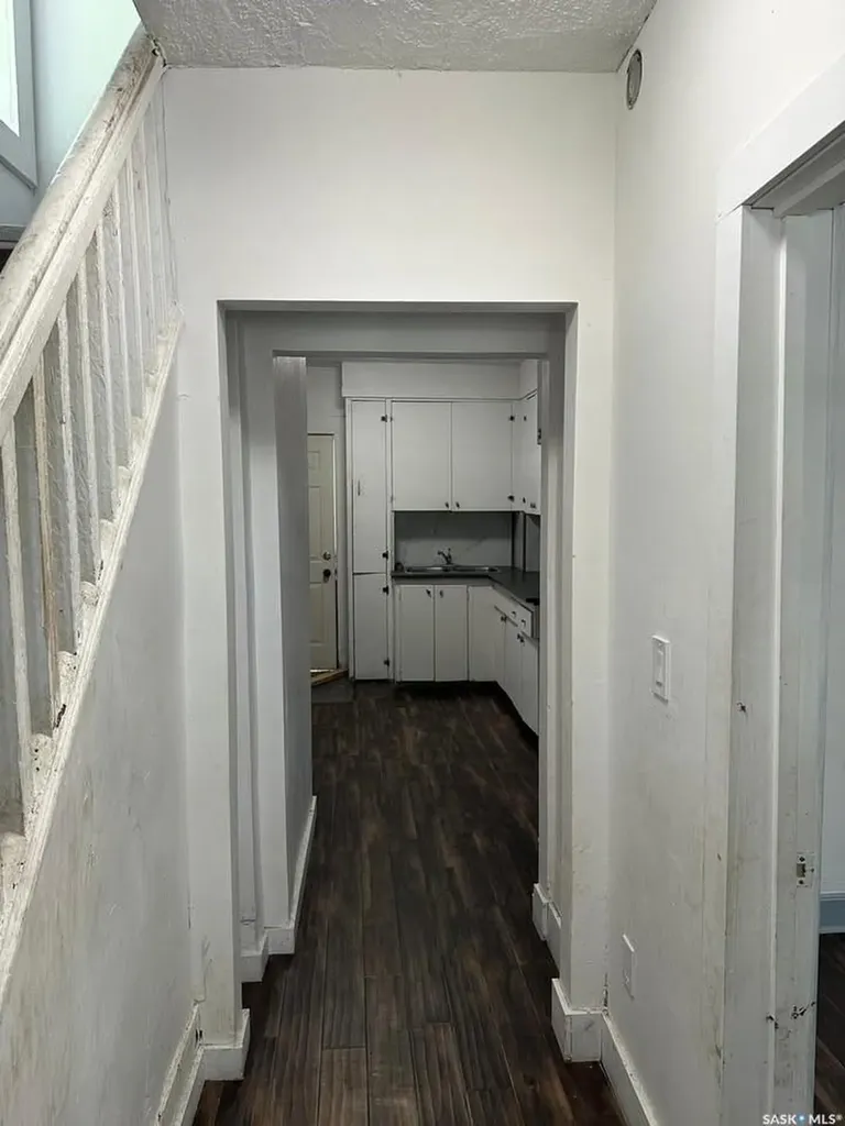 2109 20th Street Saskatoon SK S7M 1A7