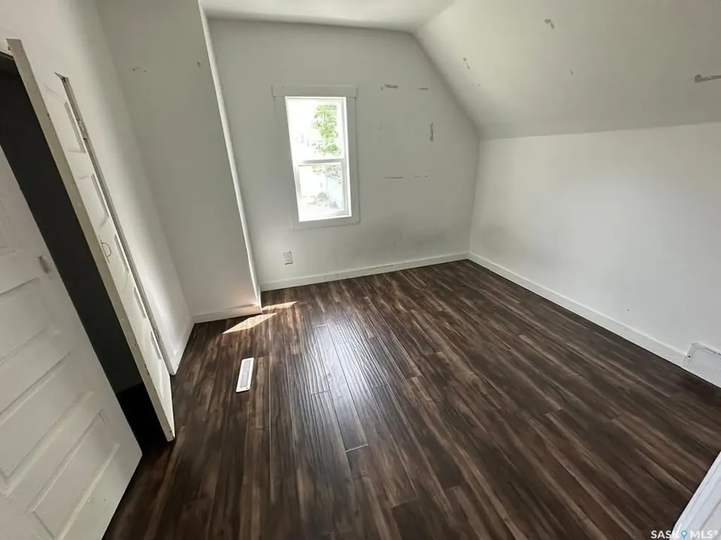 2109 20th Street Saskatoon SK S7M 1A7
