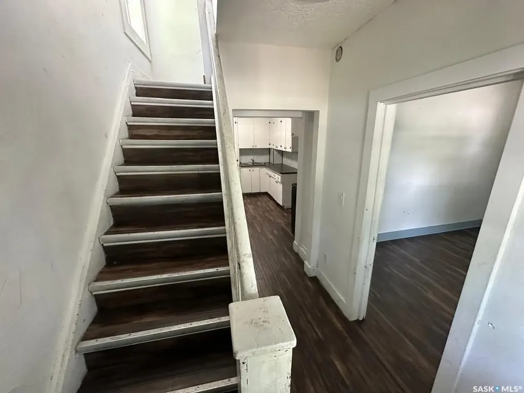 2109 20th Street Saskatoon SK S7M 1A7