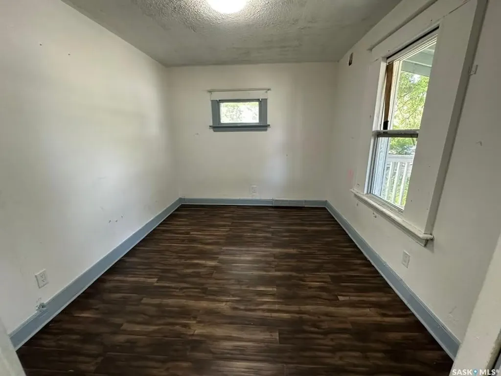 2109 20th Street Saskatoon SK S7M 1A7